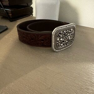 Ariat women’s belt size small worn once